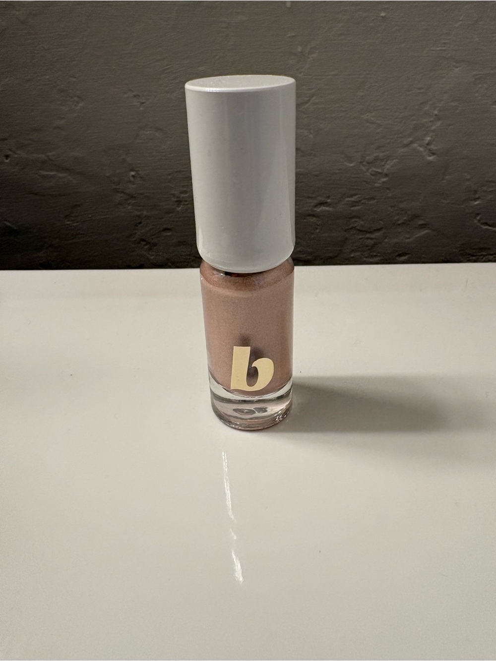 Beauty Counter lid glow cream shadow